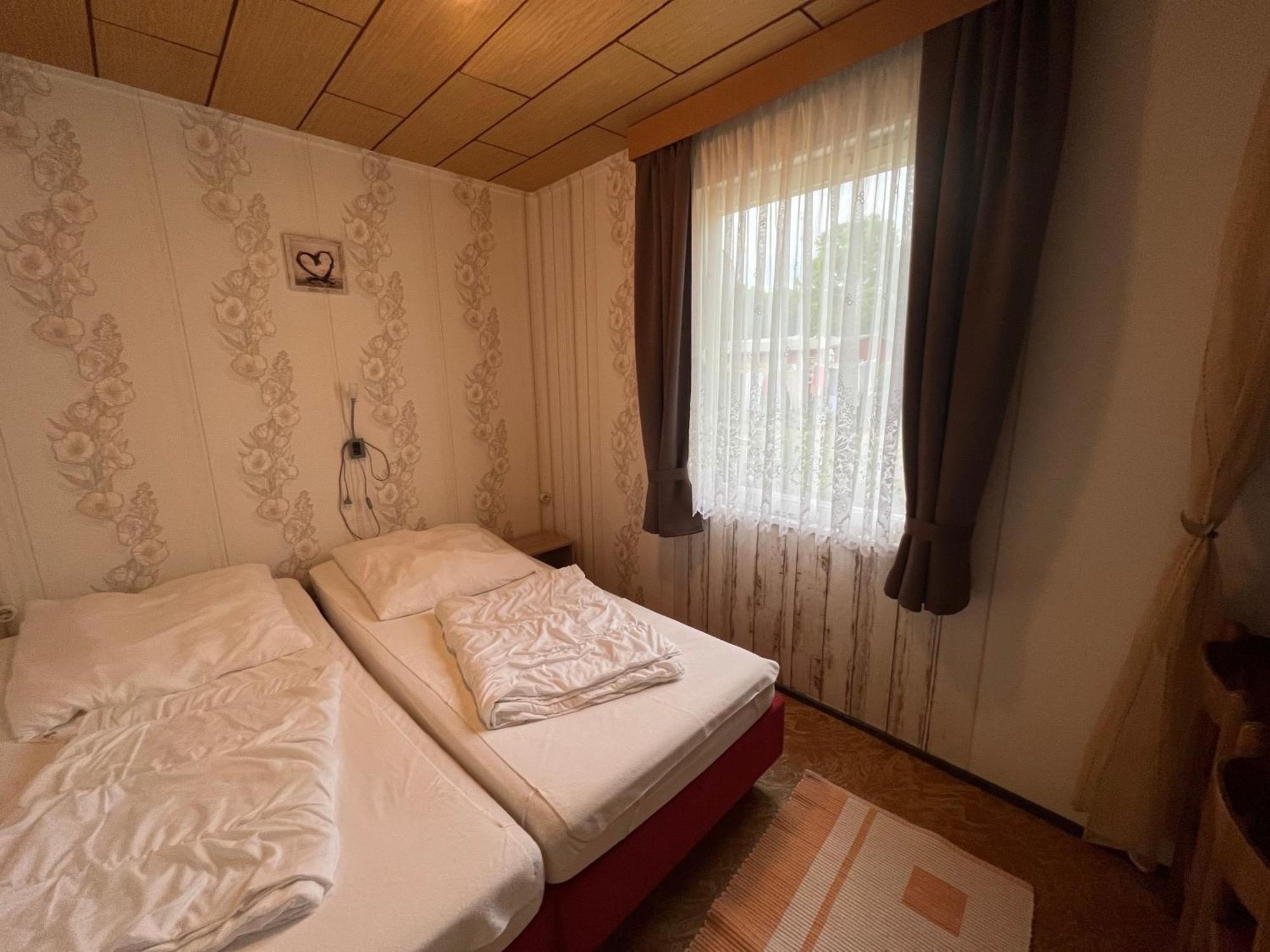 Ferien-Bungalow Im Seebad Ueckermuendeot Bellin Exterior photo